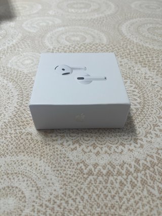 AirPods 4 con Cancelación Activa de Ruido
