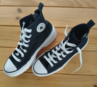 Converse Chuck Taylor Lugged Lift Platform