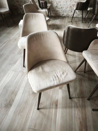 Set de 25 sillas de salón