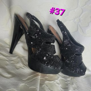 Sandalias de Tacón Negras con Lentejuelas