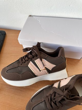 Zapatillas Deportivas Marrones