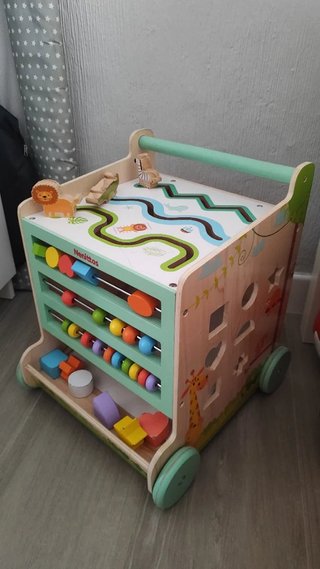 Andador de Actividades de Madera Nenittos
