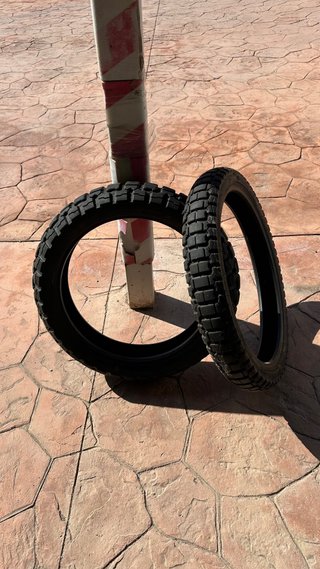 2 Neumáticos de Moto Trail al 95%