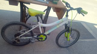 Bicicleta Infantil Blanca y Verde