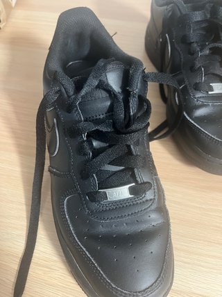 Zapatillas Nike Air Force Negras.