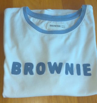 Camiseta Brownie Blanca y Azul - Talla M