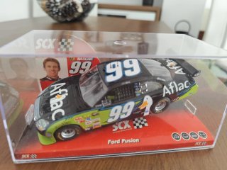 Coche Scalextric Ford Fusion NASCAR #99