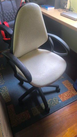 Silla de oficina giratoria regulable