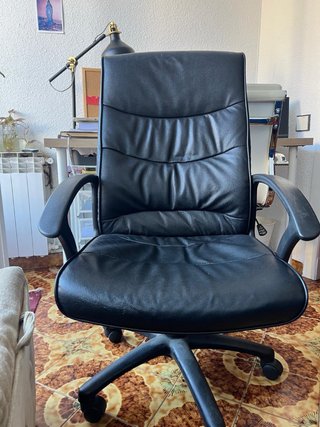 Silla de escritorio negra buen estado