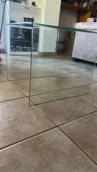 Mesa auxiliar de cristal