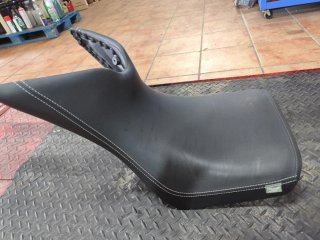 Asiento Bajo Triumph XC