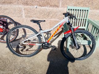 Bicicleta Infantil Scott Scale 24 Plus