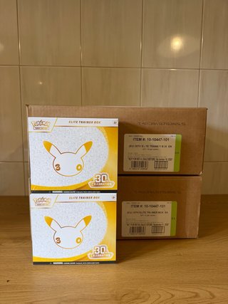 2x Elite Trainer Box Pokémon 30th Celebration