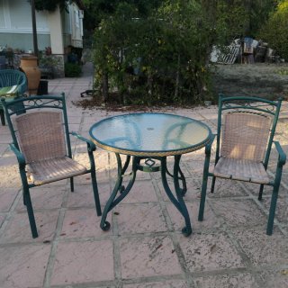 Set de Mesa y 2 Sillones de Exterior