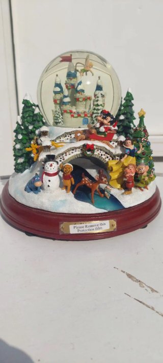 Bola de Nieve Musical Disney con Luces