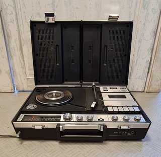 Sanyo Music Center G-2612EZ