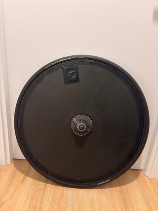 Rueda Lenticular de Carbono