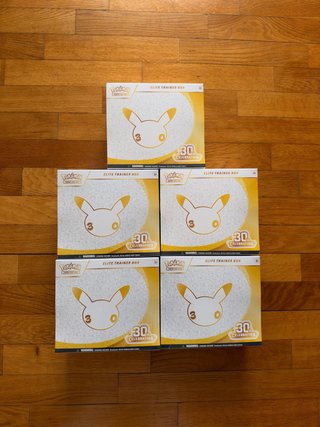 5 Elite Trainer Boxes Pokémon 30th Celebration