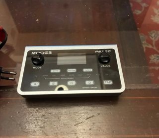 Multieffetti per chitarra Mooer PE100