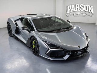 REESTRENO LAMBORGHINI REVUELTO