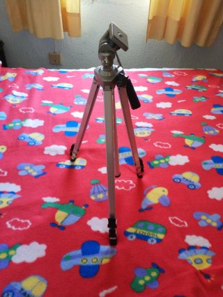Trípode para cámara fotográfica