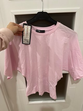 Camiseta rosa ajustada de cintura