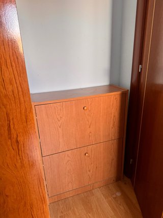Zapatero de madera