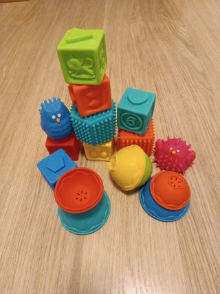 Set de 12 Juguetes de Goma para Bebé