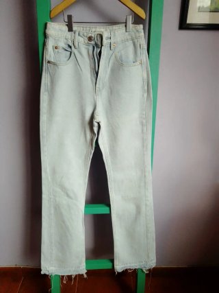Pantalón Pirata Stradivarius Talla 32