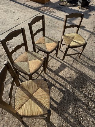 Set de 4 sillas de madera y ratán