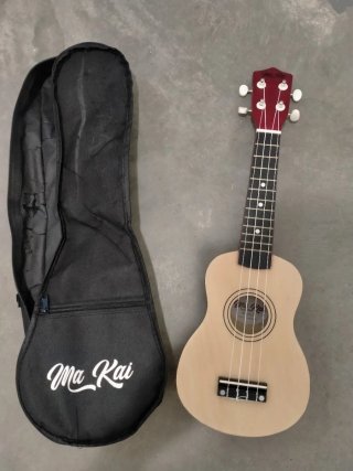Ukelele Ma Kai con Funda