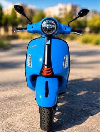 Vespa GTS 125 Azul
