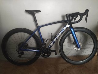 Trek Émonda SL5 2023 T52 + 2 juegos de ruedas