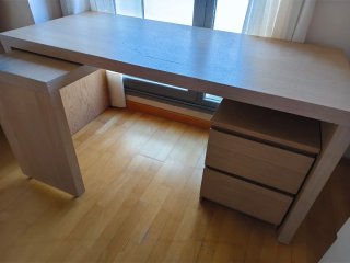 Escritorio IKEA de madera