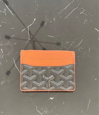 Tarjetero Goyard