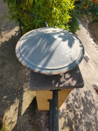 Sombrero para chimenea metálico
