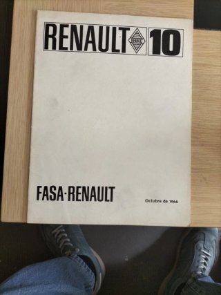 Libro de prensa Renault 10, editado octubre 1966