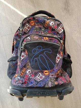 Mochila Escolar con Ruedas Totto