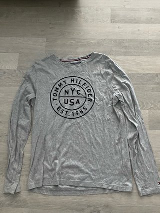 Camiseta Tommy Hilfiger Gris