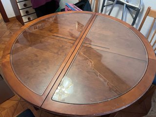 Mesa Redonda de Madera y Cristal