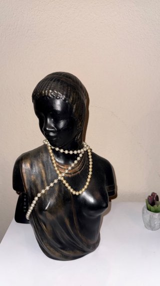 Busto Decorativo Negro