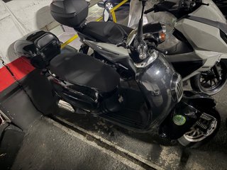 Scooter Daelim Besbi 125
