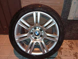 Llanta con neumático BMW Regaladas ,solo recogerla