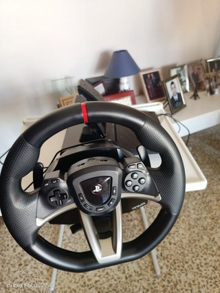 Volante Hori para PlayStation i para ps5 con pedal
