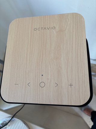 Altavoz Octavio Maestro