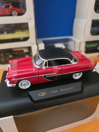 Maqueta 1956 Plymouth Escala 1:32