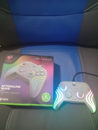 Mando Xbox PDP Afterglow Wave