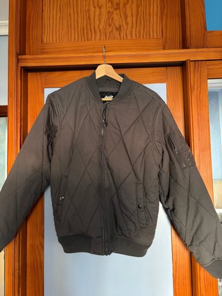 Bomber Gris Pull and Bear Talla S