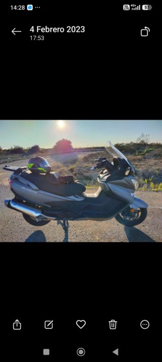 Suzuki Burgman 650 Executive
