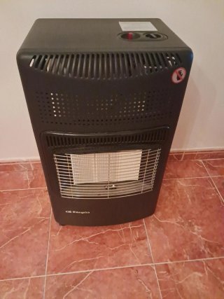 Estufa de gas Orbegozo negra